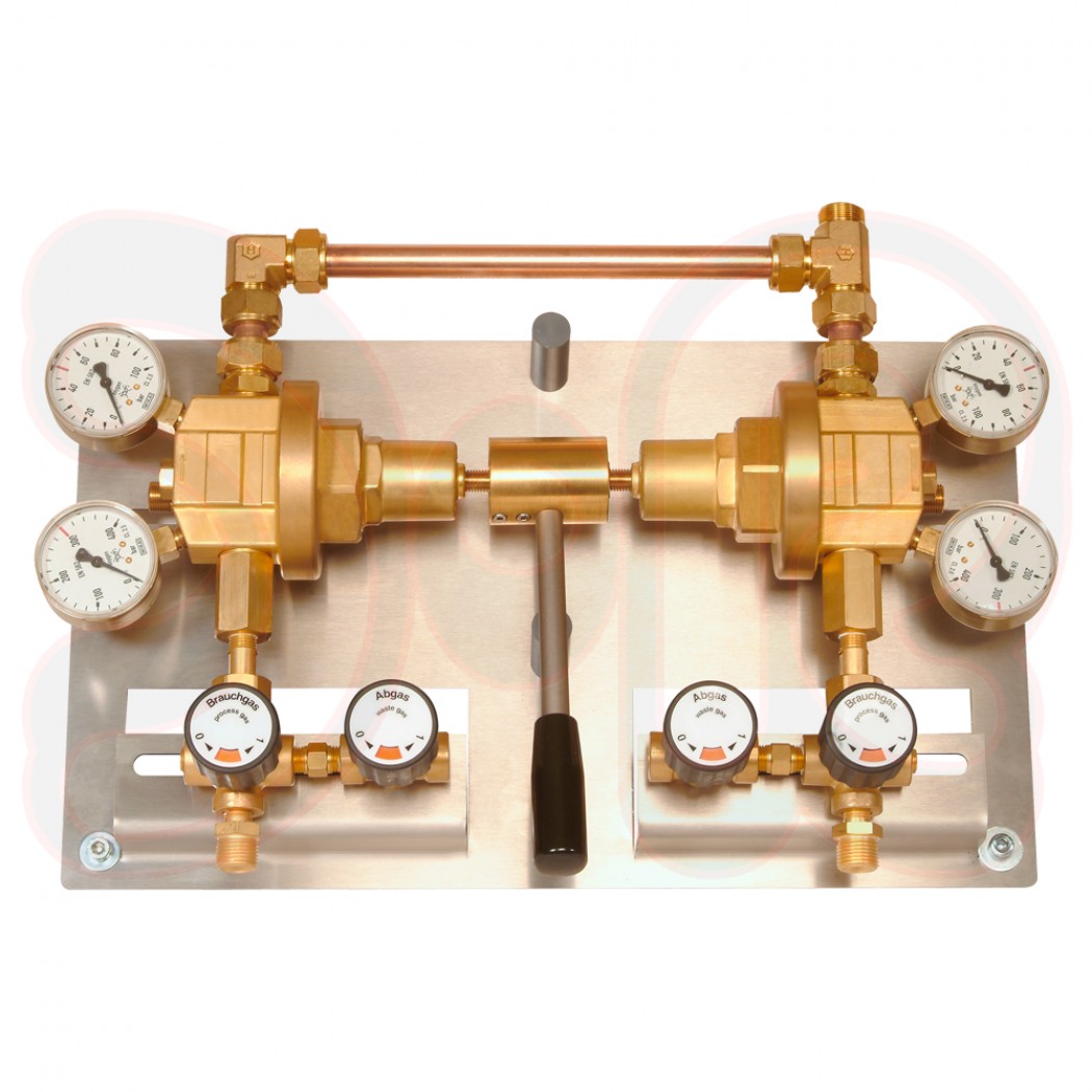 SPECTRON Druckregelstation BU15-2U für 2 x 1 Flasche, 300 bar, G½" außen zu Verschraubung 18 mm